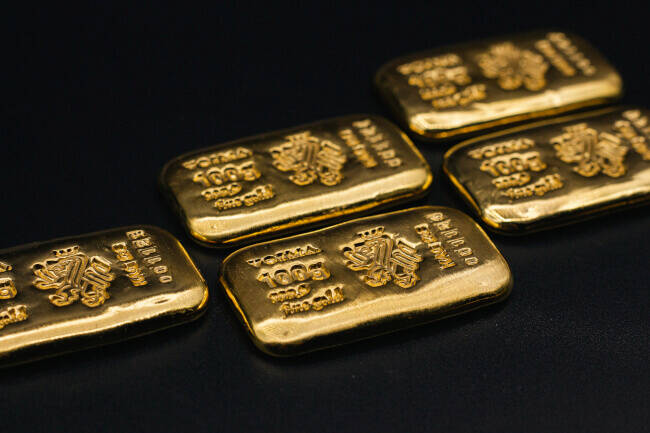100-gram Voima gold bars.